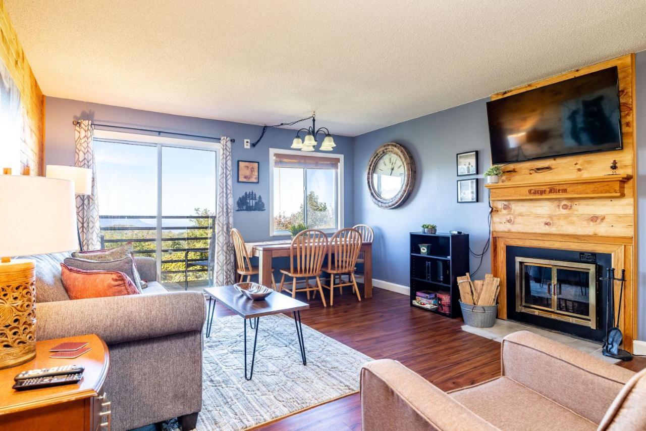 Wow Views!!-Mountain Escape-Outdoor Pool-Close To Downtown-Wifi-Cable-Private Balcony Gatlinburg Buitenkant foto