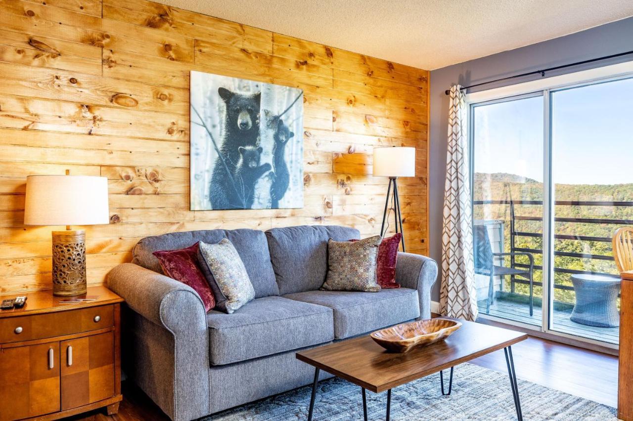Wow Views!!-Mountain Escape-Outdoor Pool-Close To Downtown-Wifi-Cable-Private Balcony Gatlinburg Buitenkant foto