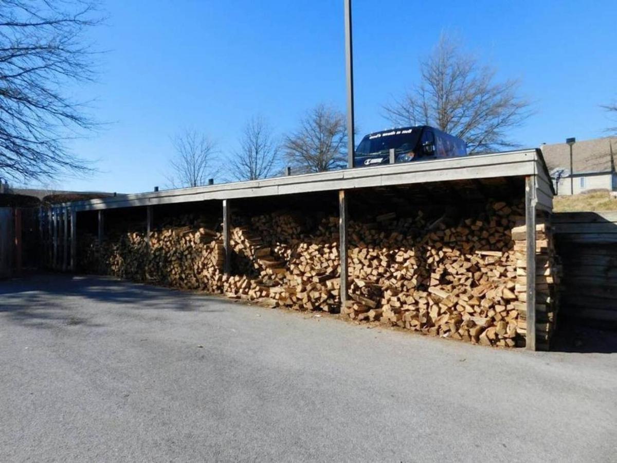 Wow Views!!-Mountain Escape-Outdoor Pool-Close To Downtown-Wifi-Cable-Private Balcony Gatlinburg Buitenkant foto