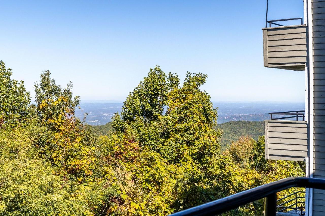Wow Views!!-Mountain Escape-Outdoor Pool-Close To Downtown-Wifi-Cable-Private Balcony Gatlinburg Buitenkant foto